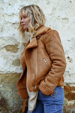 Chaqueta Camel hebillas