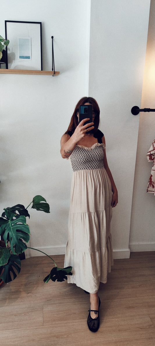 Vestido blanco y negro