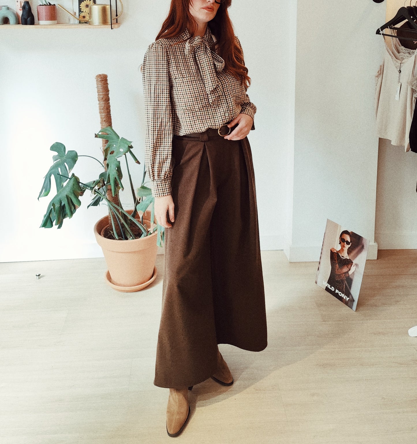 Pantalón wide leg lana suave