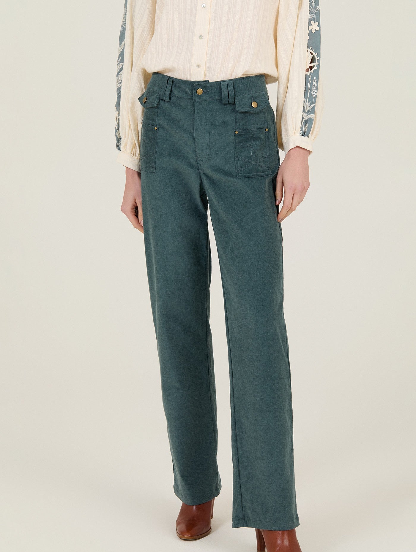 pantalón micropana verde