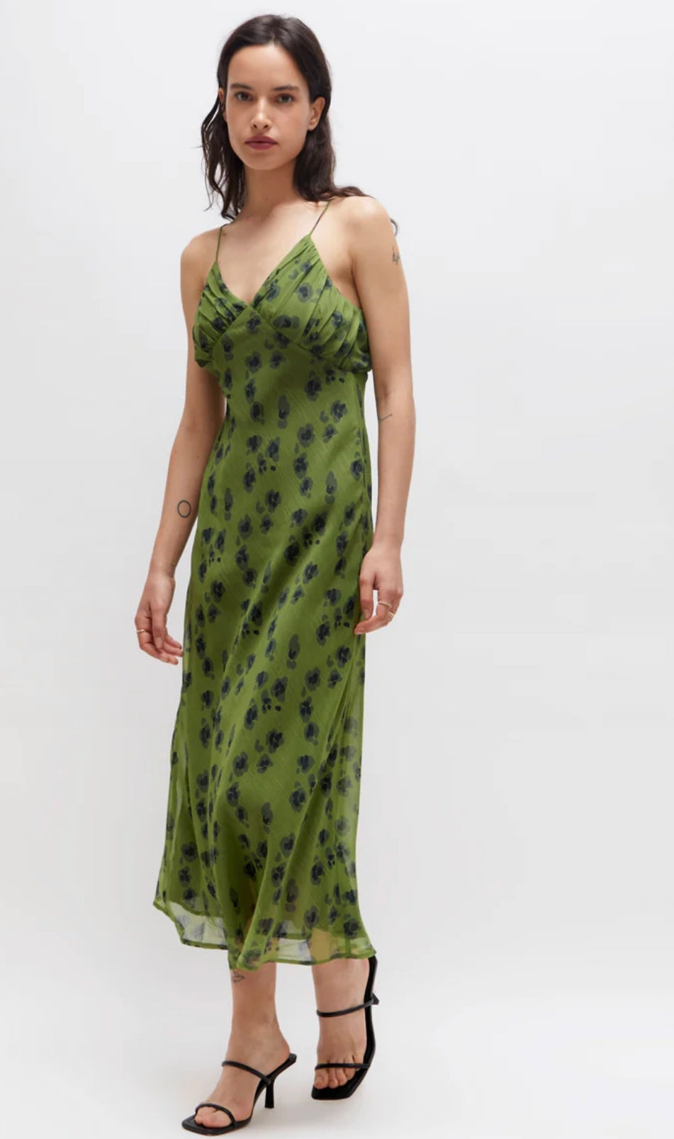 VESTIDO MIDI FLORAL VERDE