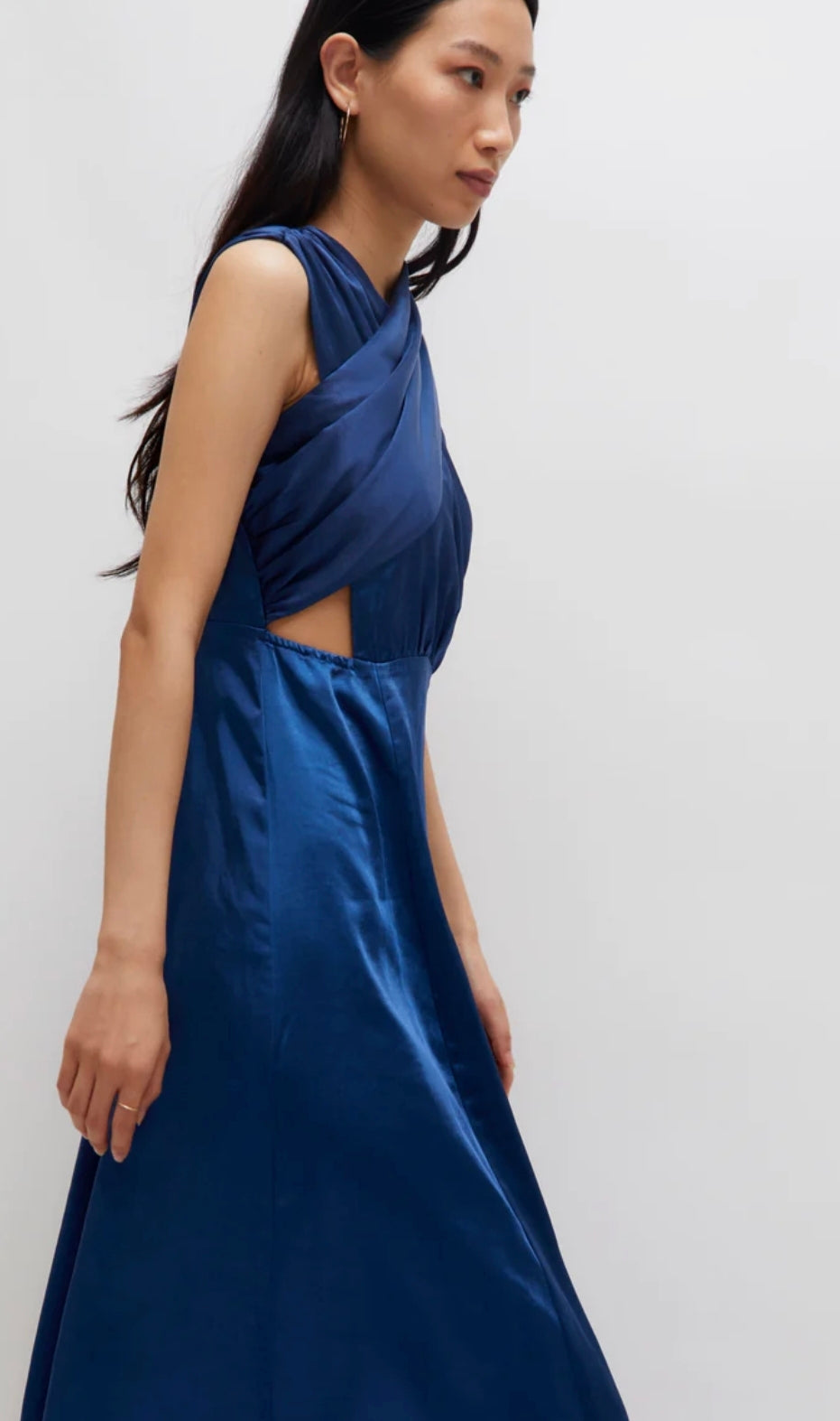 VESTIDO MIDI ASIMETRICO AZUL